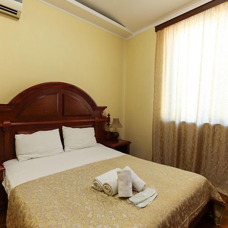 Aeetes Palace Kutaisi Bagian luar foto