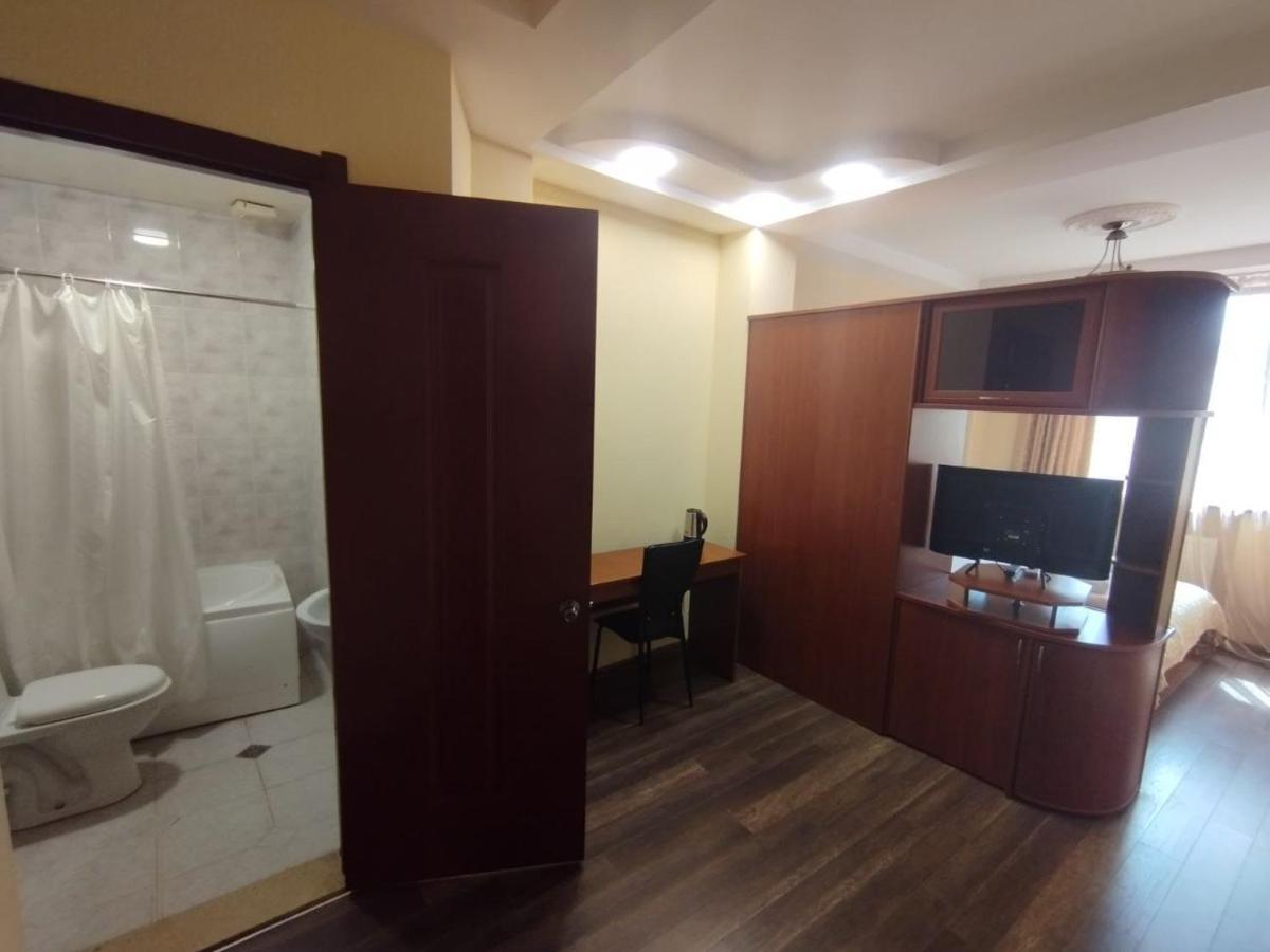Aeetes Palace Kutaisi Bagian luar foto