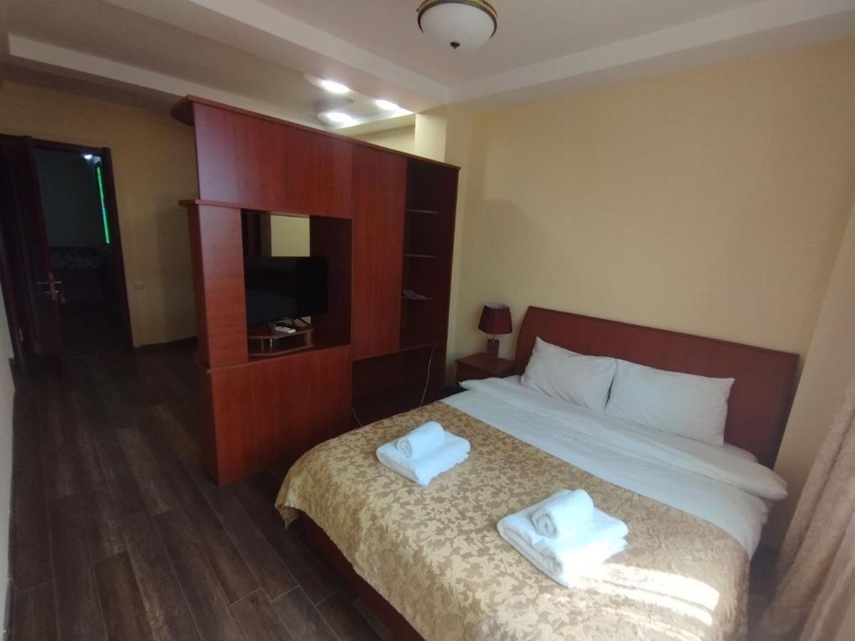 Aeetes Palace Kutaisi Bagian luar foto